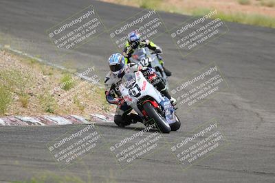 media/Jun-04-2022-WERA (Sat) [[b852bbbd55]]/Race 9 LW Twins Superbike V6 LW D Superstock/